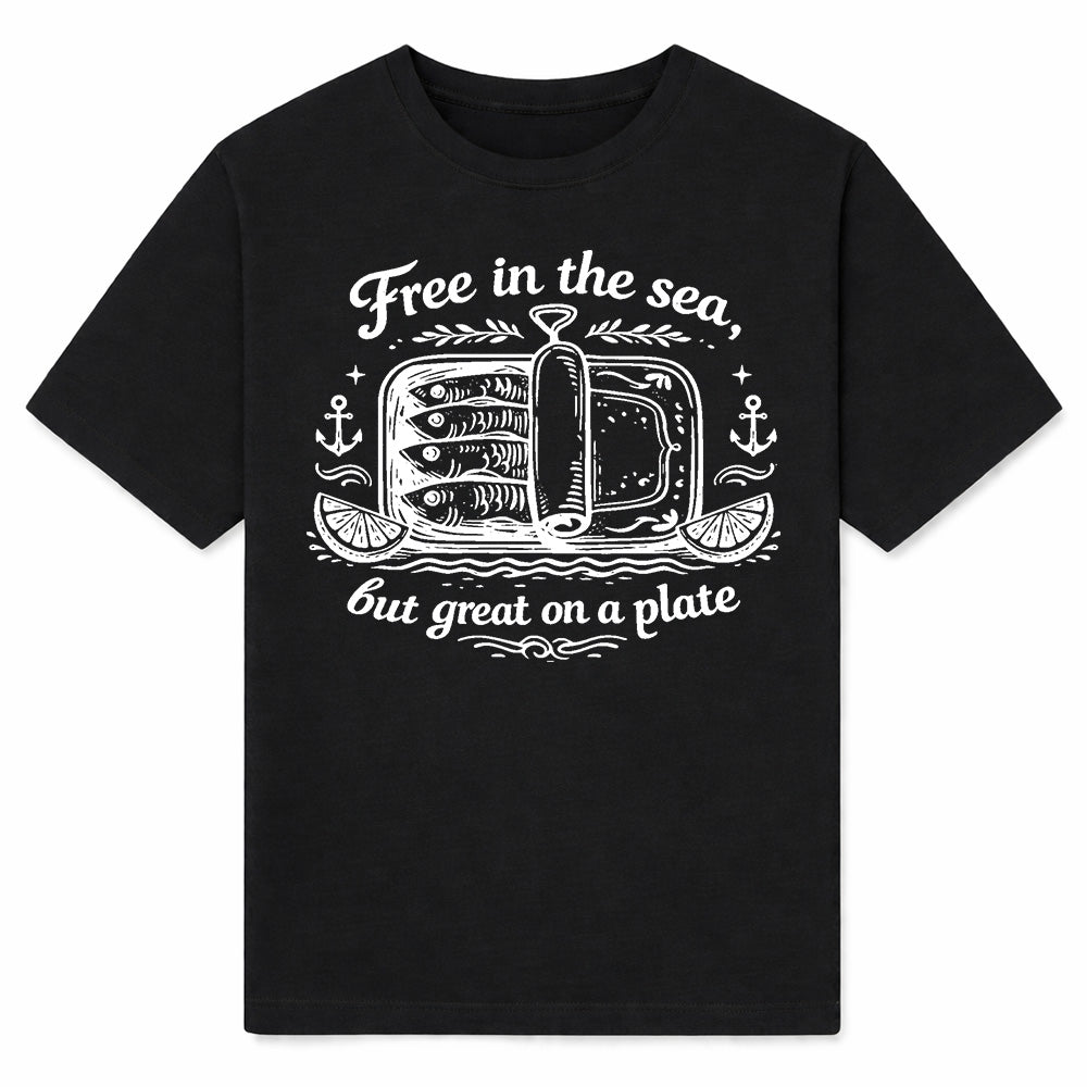 FREE IN THE SEA - Premium T-Shirt